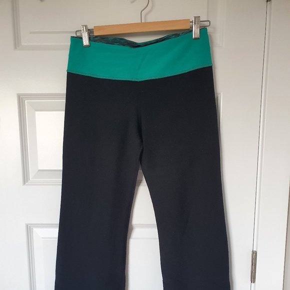 lululemon groove reversible stretch pant - size 6 (EUC) - Picture 1 of 4